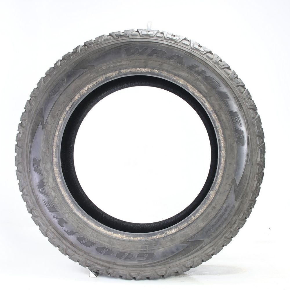Used LT 265/60R20 Goodyear Wrangler All-Terrain Adventure Kevlar 121/118R E - 8/32 - Image 3