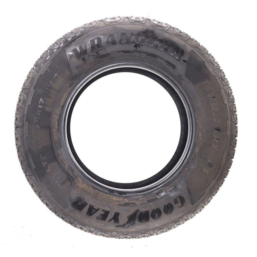Used LT 245/75R17 Goodyear Wrangler Territory HT 121/118R E - 10.5/32 - Image 3