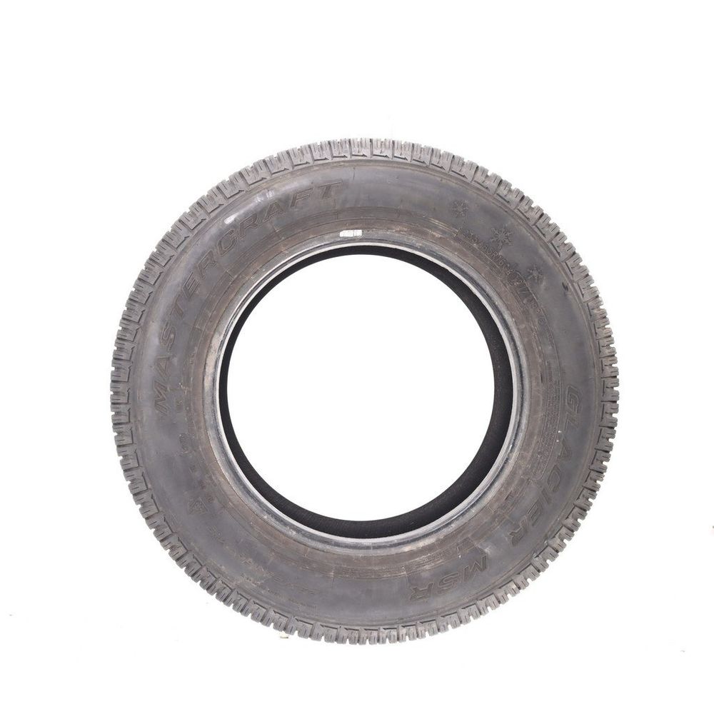 Set of (2) Used 235/65R16C Mastercraft Glacier MSR 121/119R - 5.5/32 - Image 3