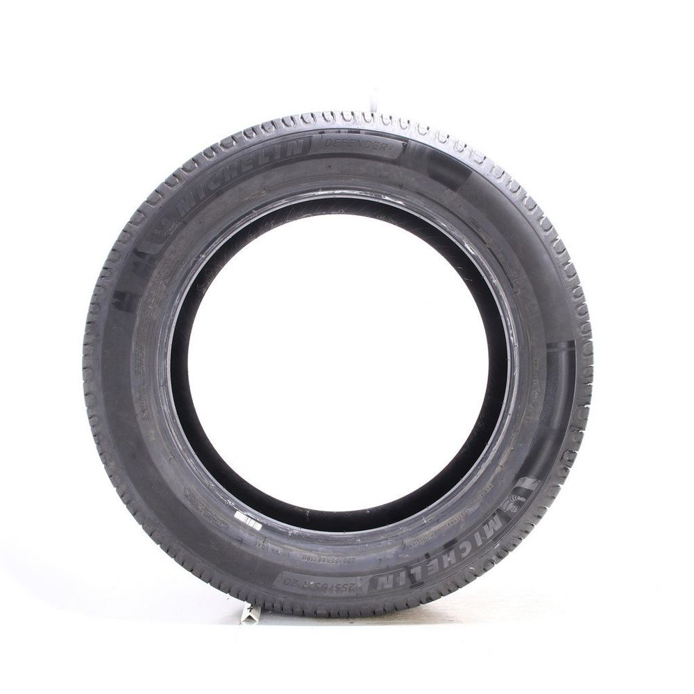 Set of (2) Used 255/55R20 Michelin Defender 2 110H - 10.5-11/32 - Image 3