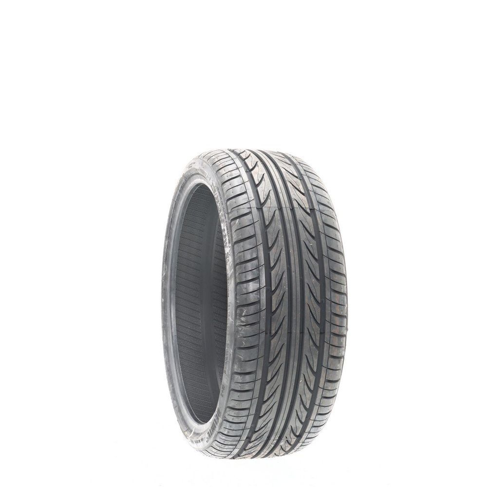 New 225/35ZR20 Delinte Thunder D7 93W - Image 1