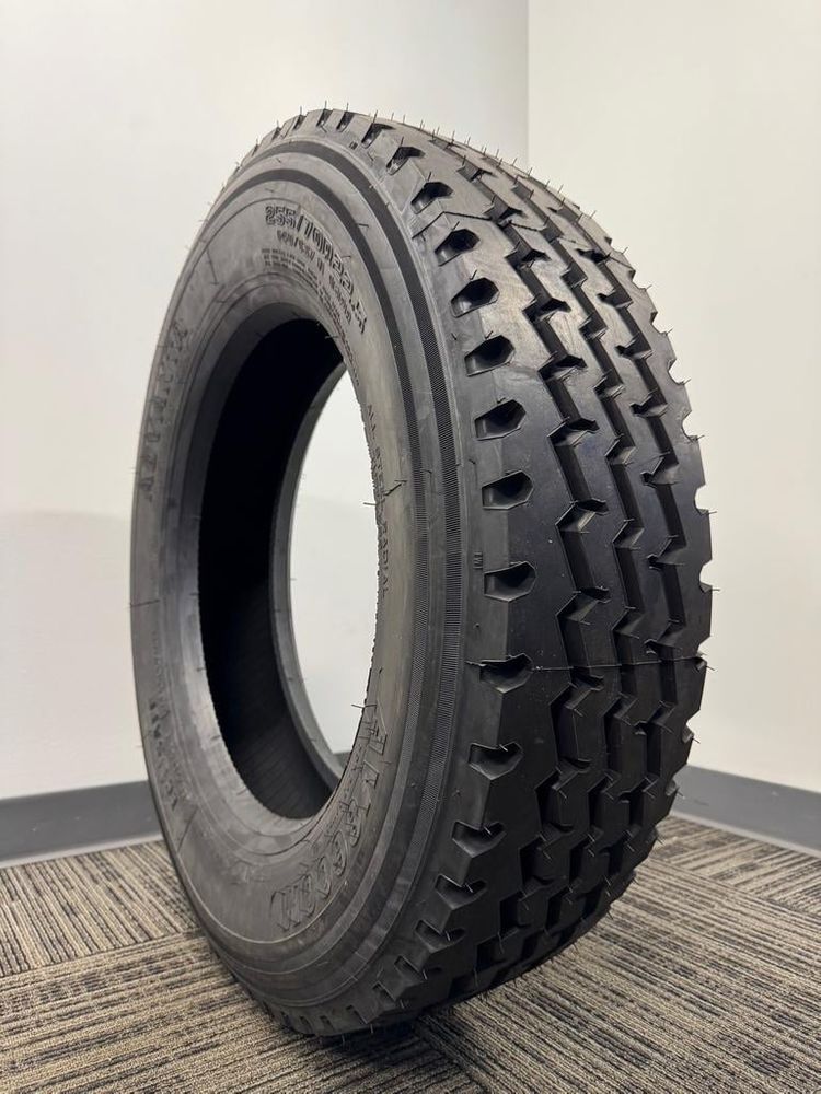 Set of (2) New 255/70R22.5 Advanta AV8600M 140/137N - Image 1
