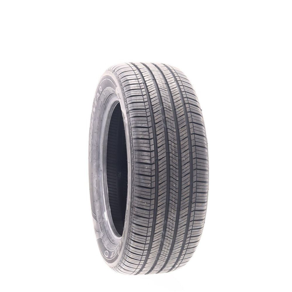 New 225/55R17 Goodyear Assurance Fuel Max 97V - Image 1