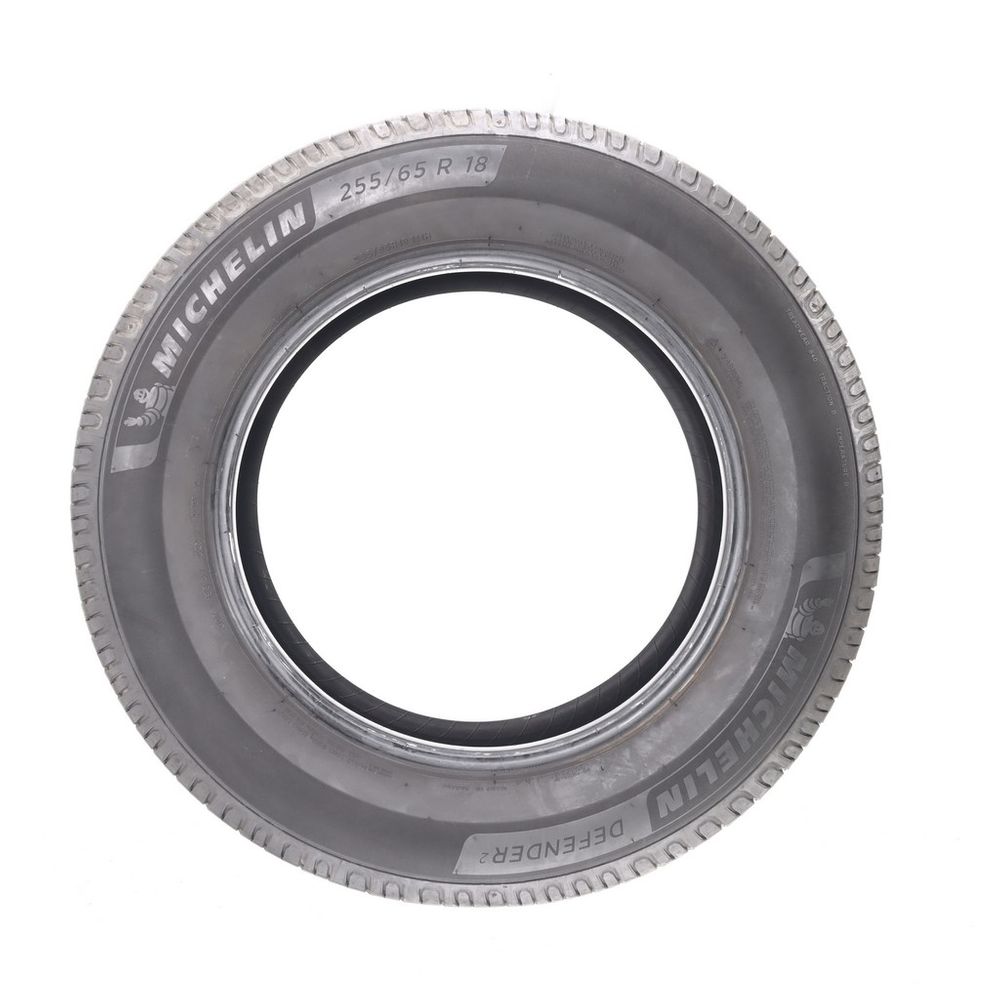Set of (2) Used 255/65R18 Michelin Defender 2 111H - 9/32 - Image 3