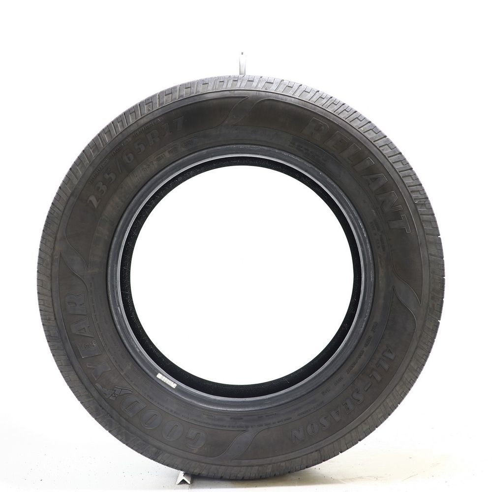 Set of (2) Used 235/65R17 Goodyear Reliant All-season 104V - 5-6.5/32 - Image 3
