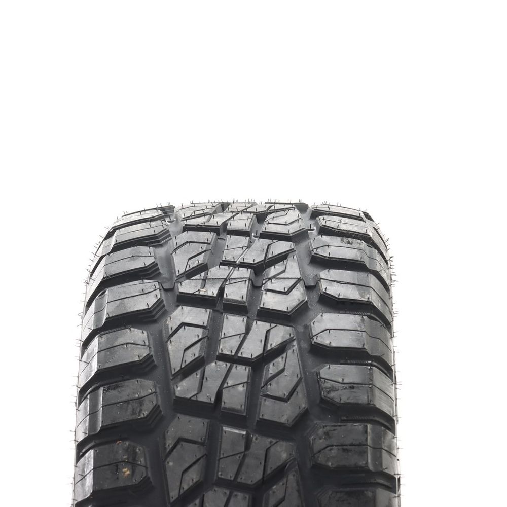 New 235/55R18 Delinte DX-20 Bandit X/T 104V - Image 2
