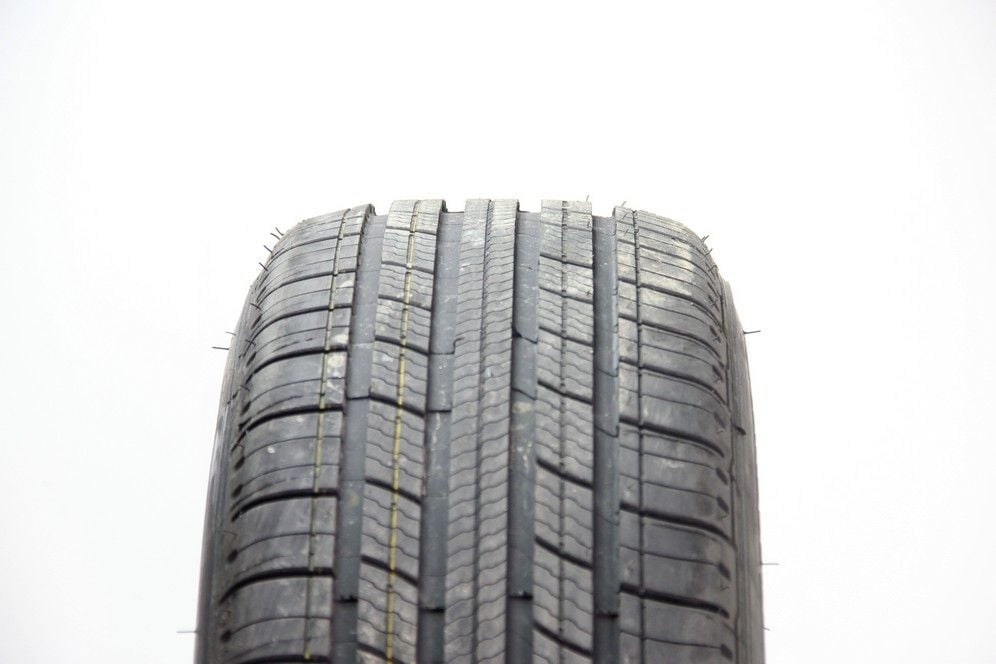 New 225/60R18 Michelin Premier LTX 100H - Image 2