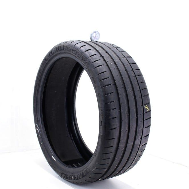 Set of (2) Used 235/35ZR20 Michelin Pilot Sport 4 S TO 92Y - 7.5-8/32 - Image 1