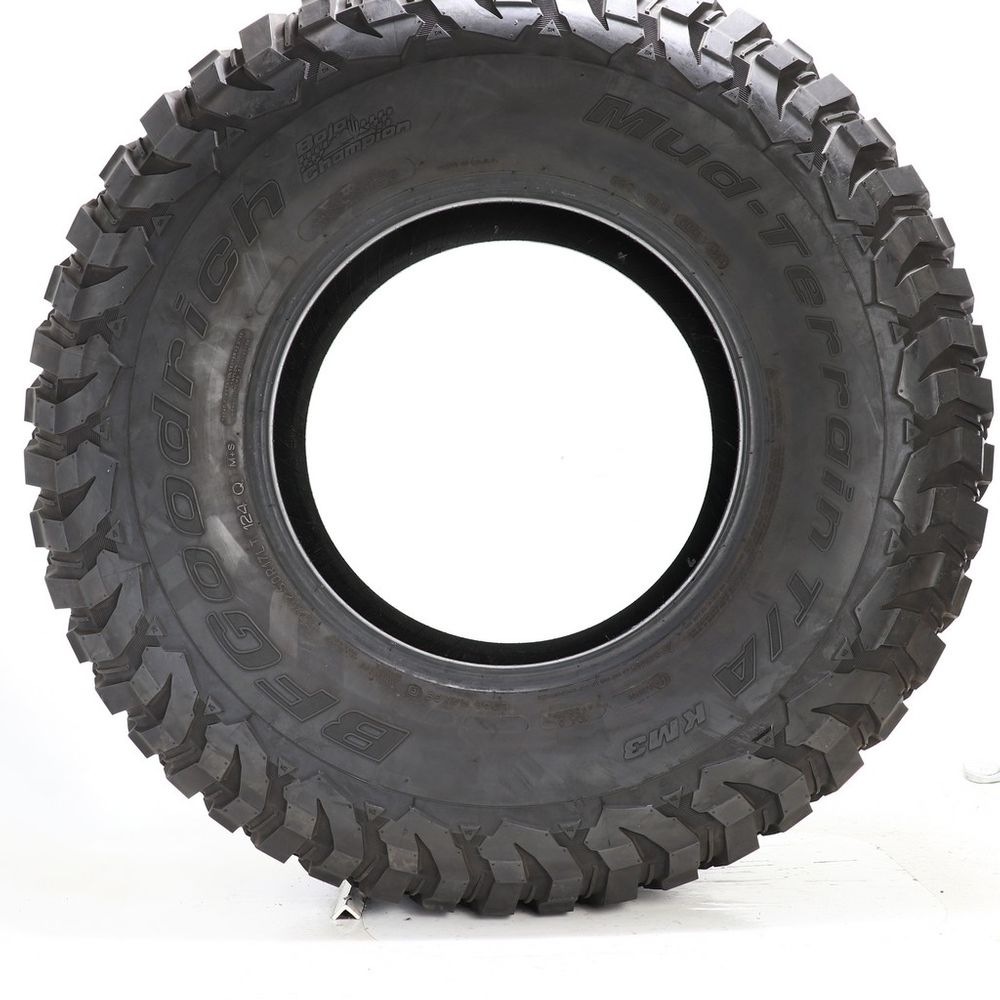 Used LT 37X12.5R17 BFGoodrich Mud-Terrain T/A KM3 124Q - 15/32 - Image 3