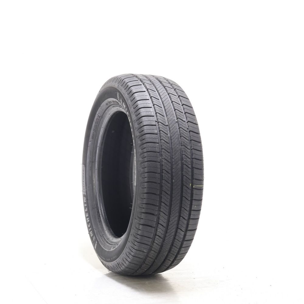Driven Once 215/60R17 Michelin Defender 2 96H - 10.5/32 - Image 1