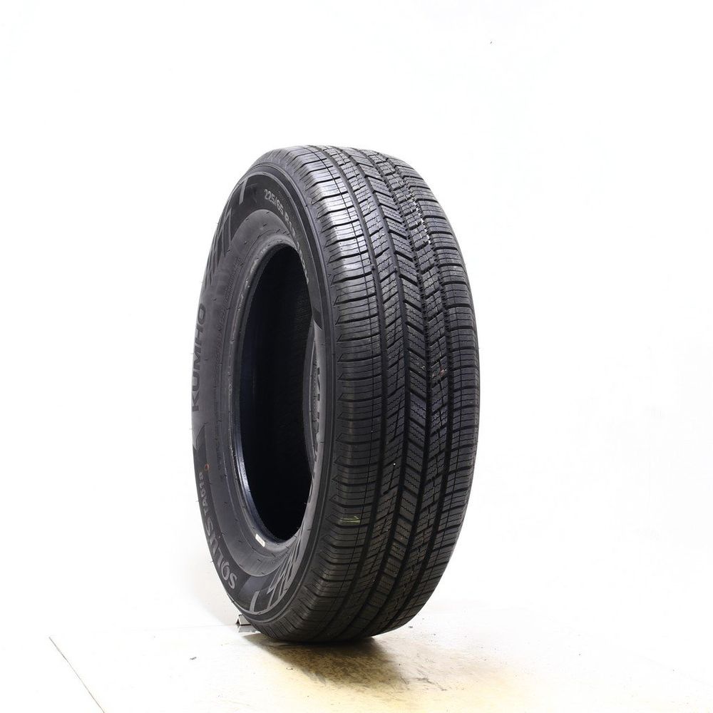 Set of (2) Driven Once 225/65R17 Kumho Solus TA51a 102H - 10/32 - Image 1