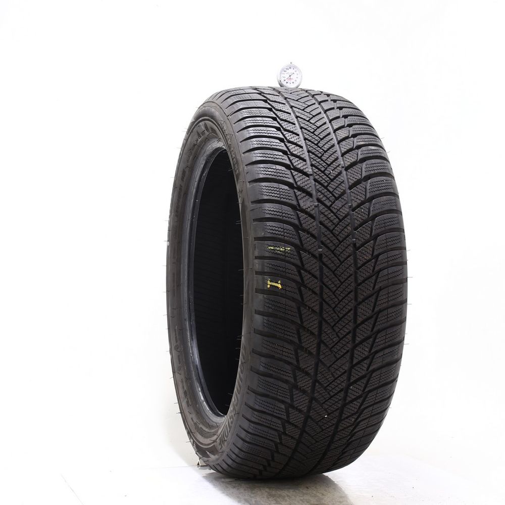 Used 285/45R21 Bridgestone Blizzak LM-001 RFT 113V - 9/32 - Image 1