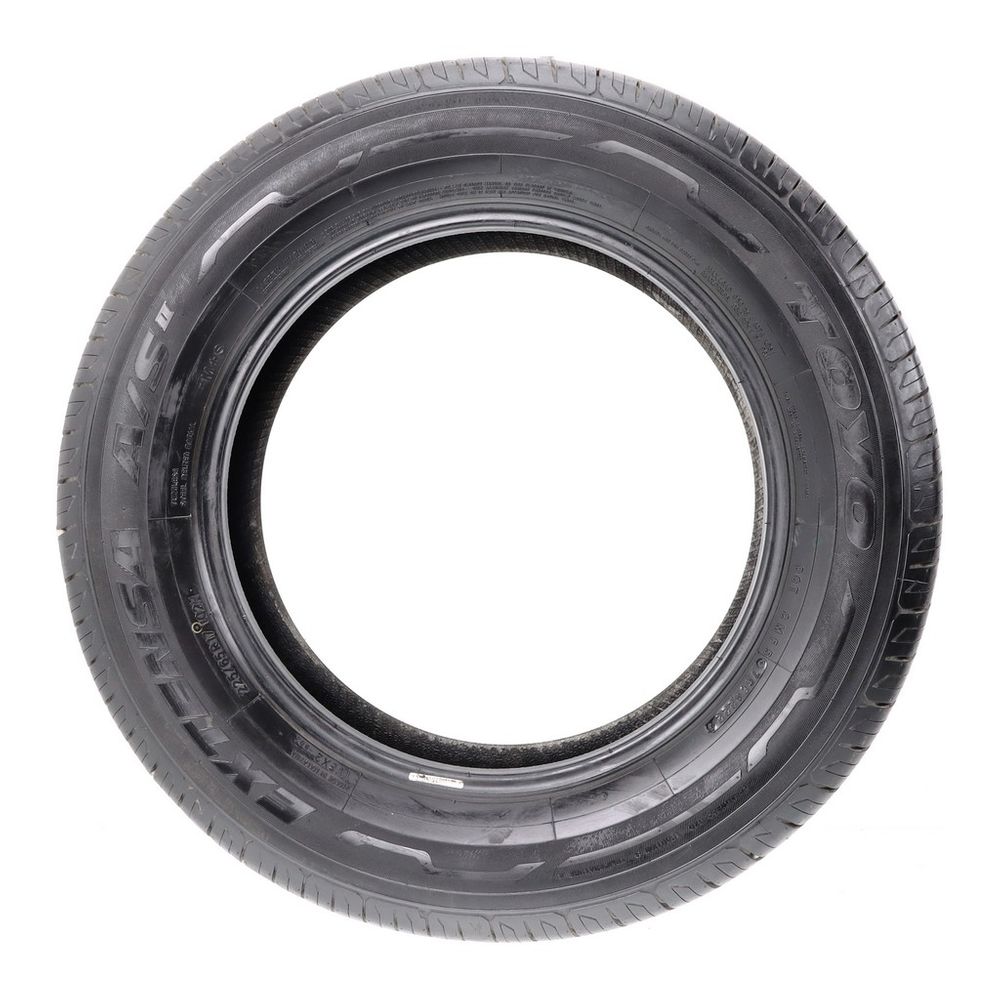 Set of (2) Used 225/65R17 Toyo Extensa A/S II 102H - 10/32 - Image 3