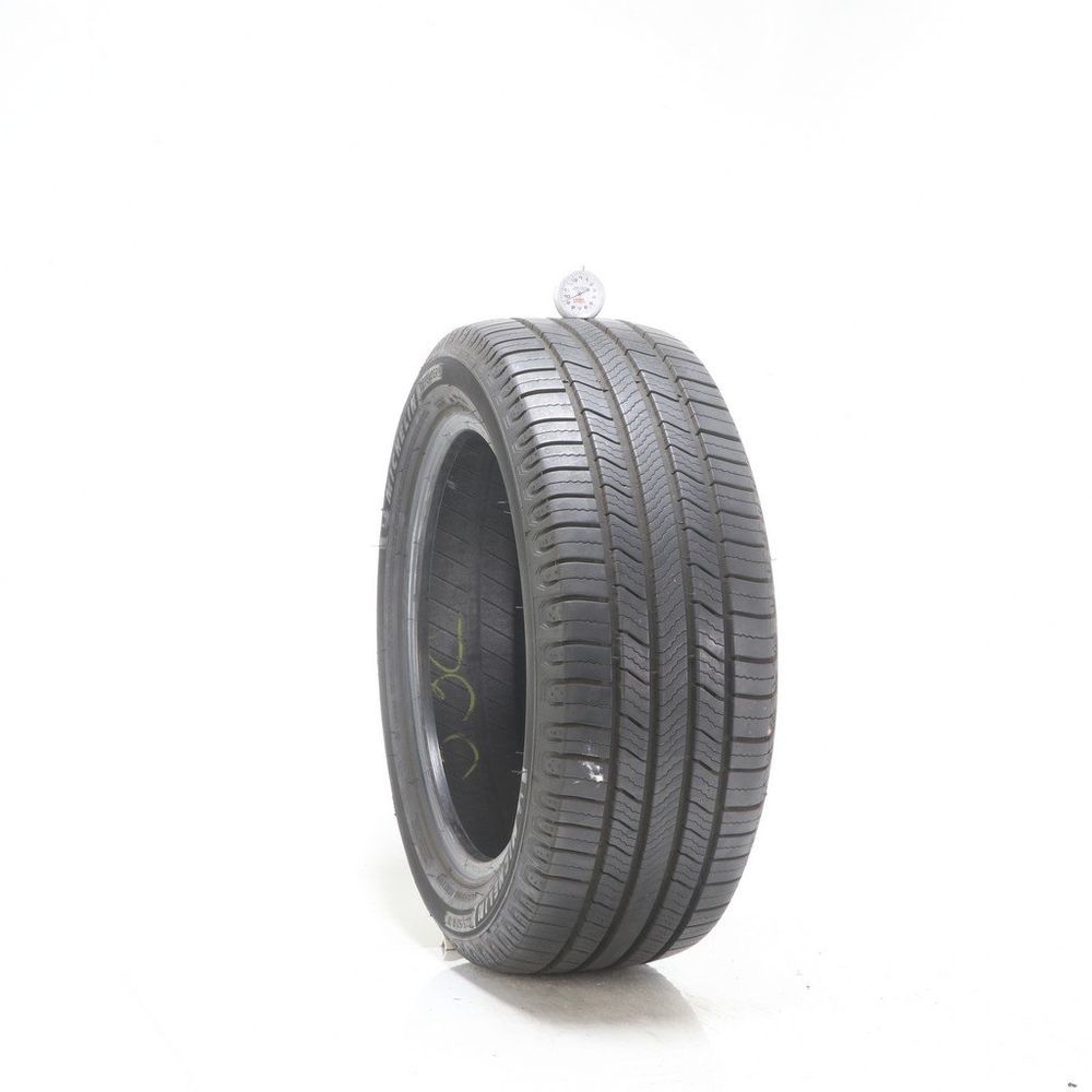 Set of (2) Used 225/50R17 Michelin Defender 2 98H - 8.5-9.5/32 - Image 4
