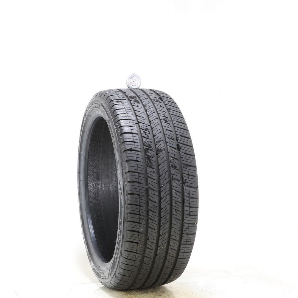 Set of (2) Used 235/40R19 Goodyear Assurance ComfortDrive 96V - 9.5-10/32 - Image 1