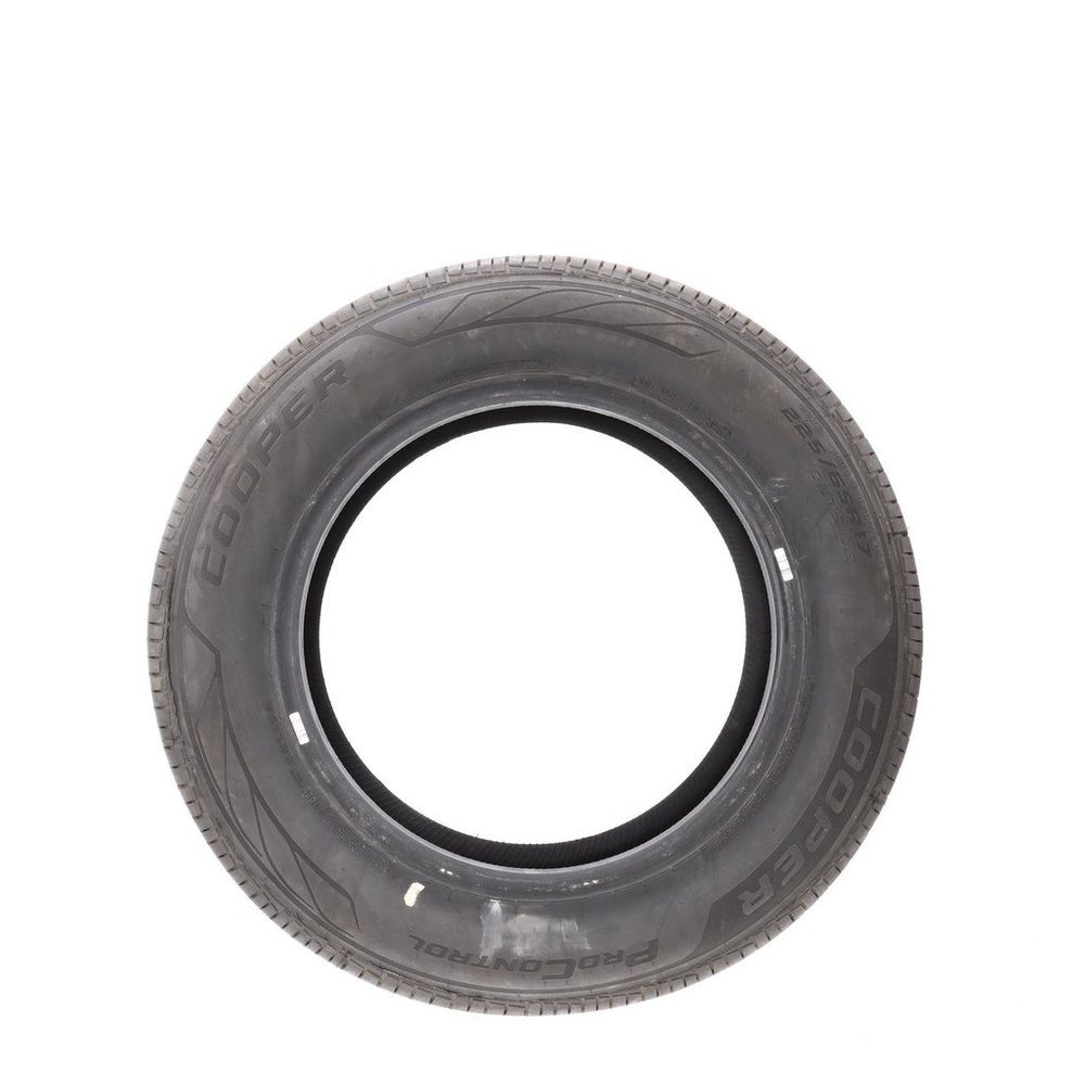 Set of (2) Driven Once 225/65R17 Cooper ProControl 102H - 10/32 - Image 3
