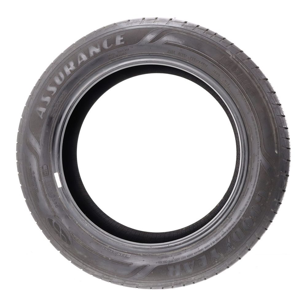 Set of (2) Used 225/60R18 Goodyear Assurance MaxLife 100H - 8.5-10/32 - Image 3