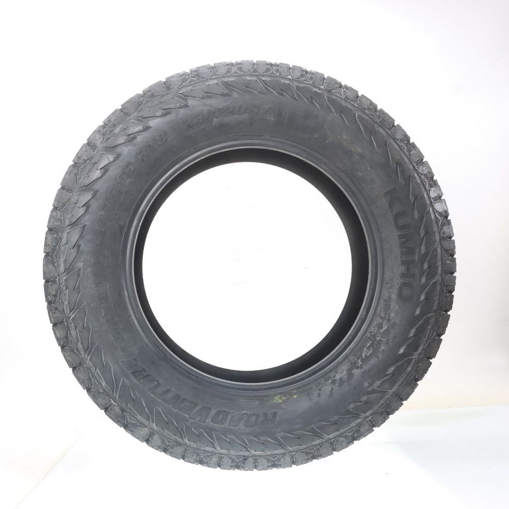 New LT 275/65R18 Kumho Road Venture AT52 123/120S E - Image 3