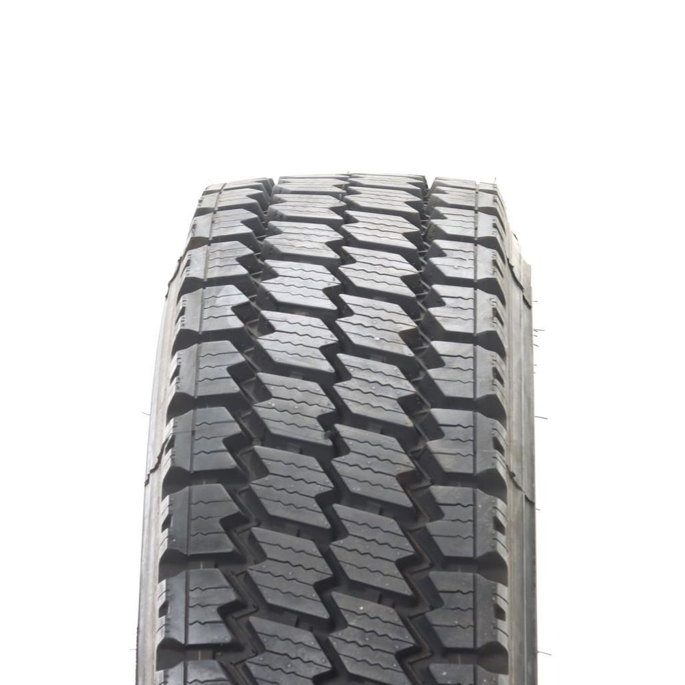 New LT 225/70R19.5 Michelin XDS2 128/126N G - Image 2