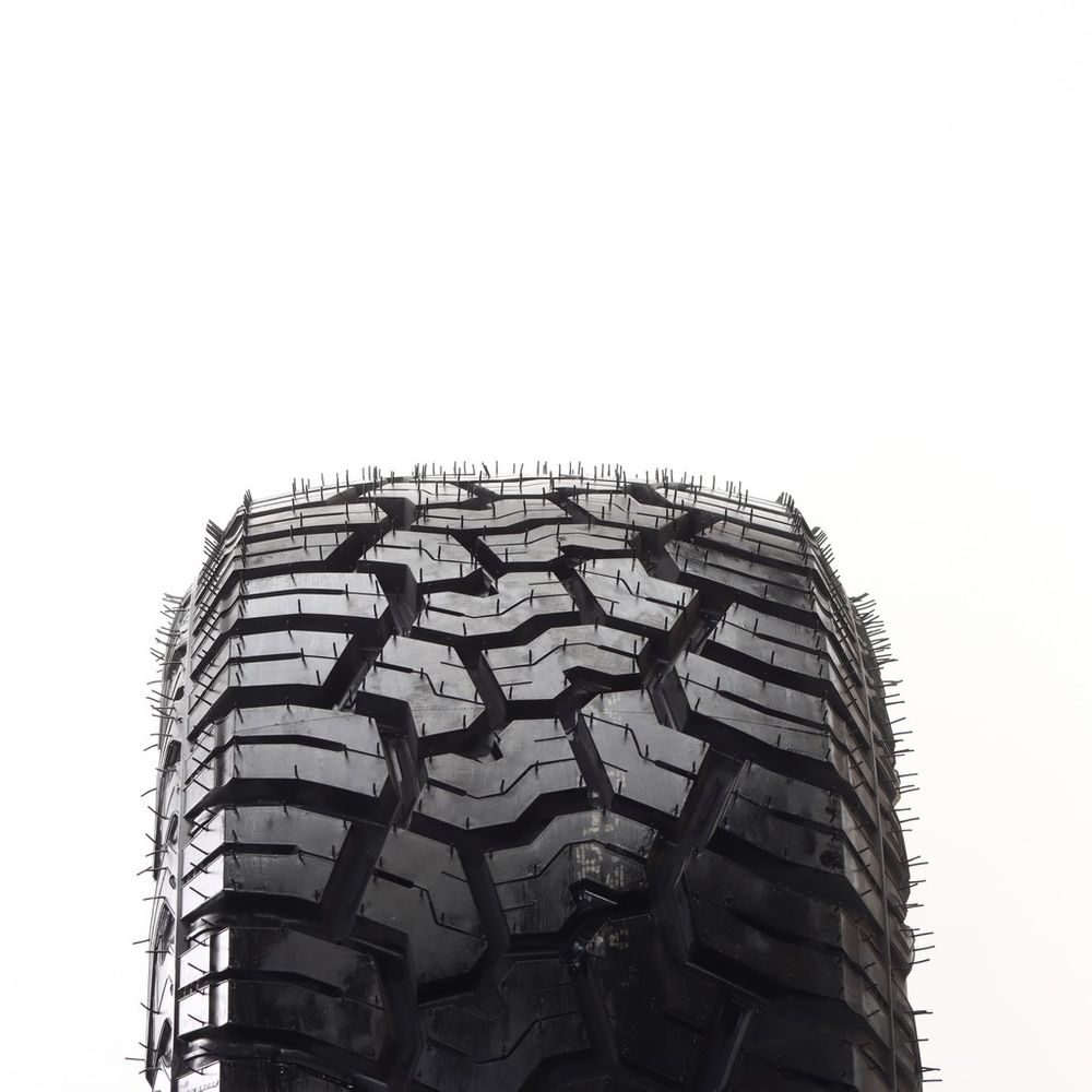 New LT 285/60R18 Yokohama Geolandar X-AT 122/119Q E - Image 2