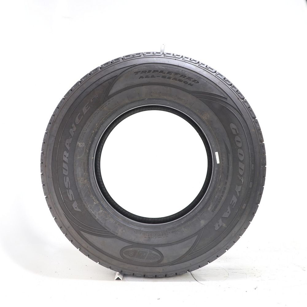 Used 265/70R16 Goodyear Assurance CS Tripletred AS 111T - 10/32 - Image 3