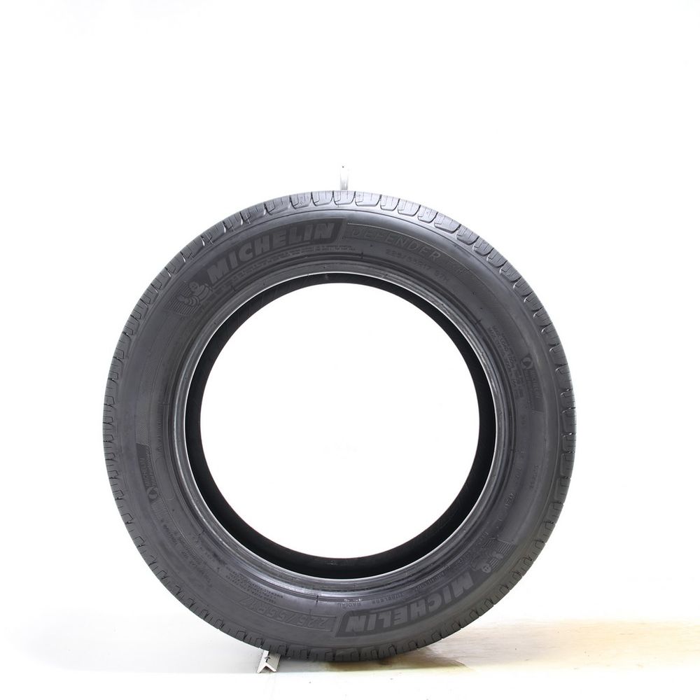 Set of (2) Used 225/55R17 Michelin Defender T+H 97H - 9-9.5/32 - Image 6