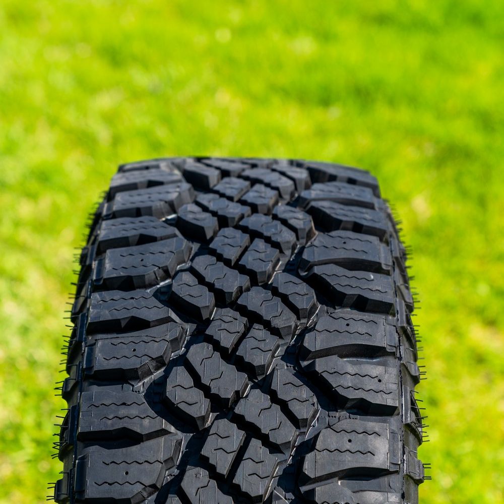 New LT 275/65R18 Goodyear Wrangler Duratrac 123/120Q E - 19/32 - Image 2