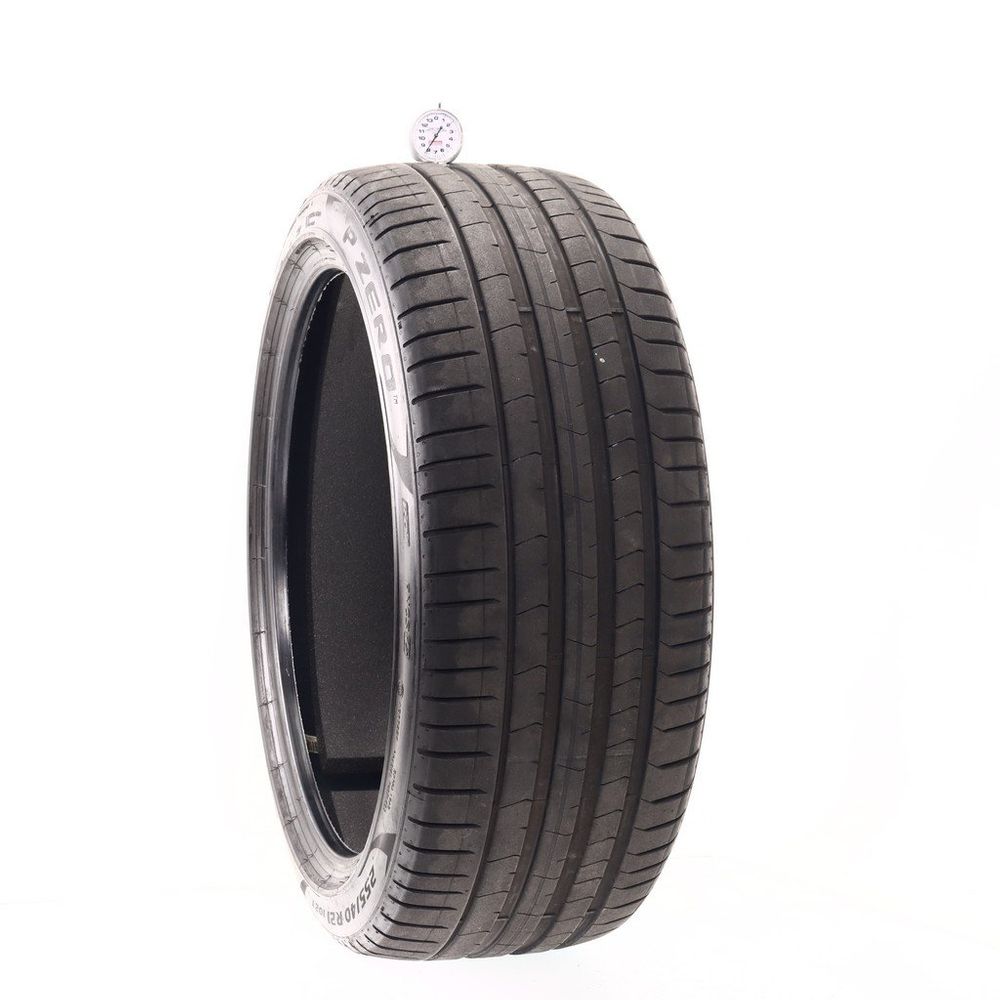Set of (2) Used 255/40R21 Pirelli P Zero PZ4 R01 PNCS 102Y - 8-8.5/32 - Image 1