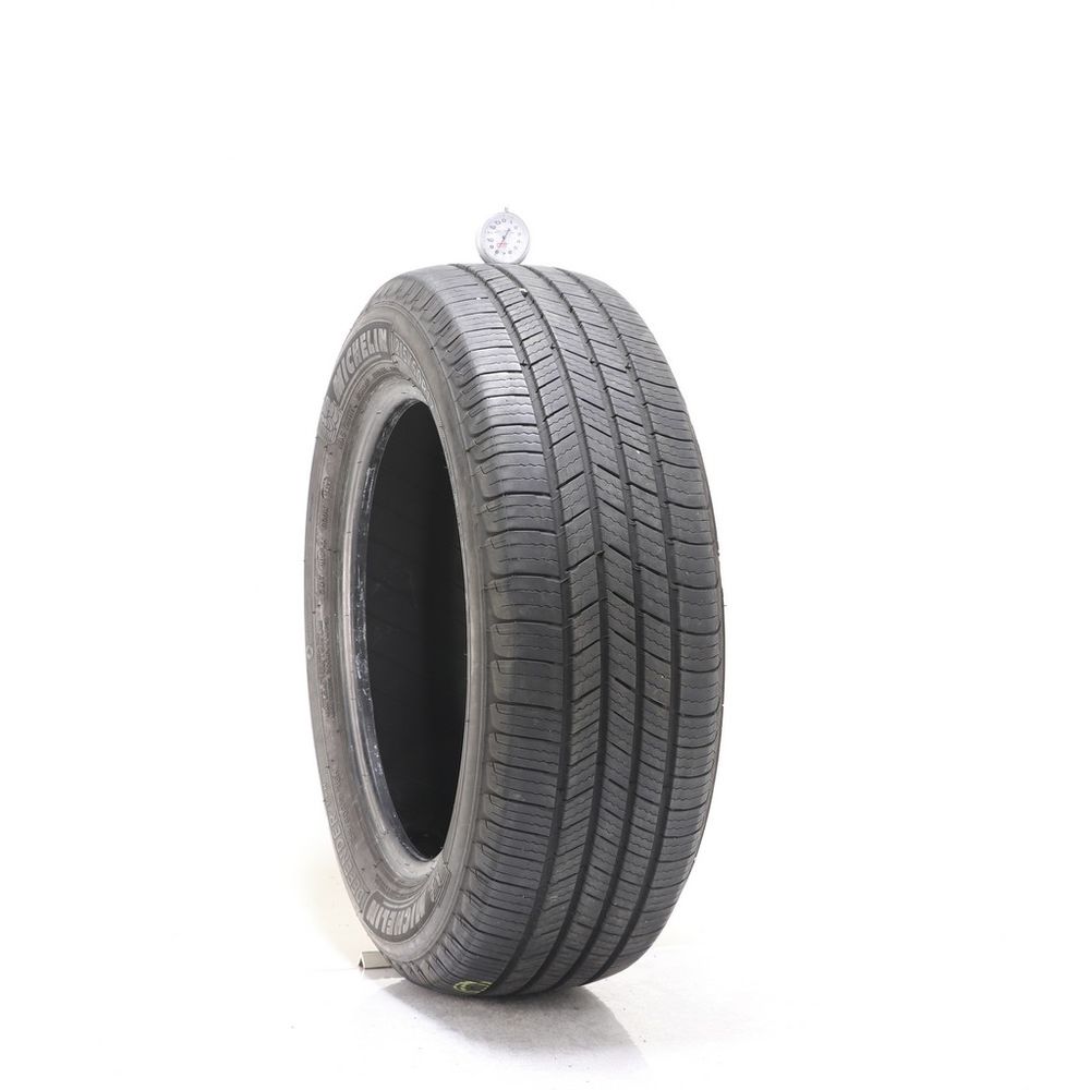 Set of (2) Used 215/60R17 Michelin Defender T+H 96H - 7-8/32 - Image 4