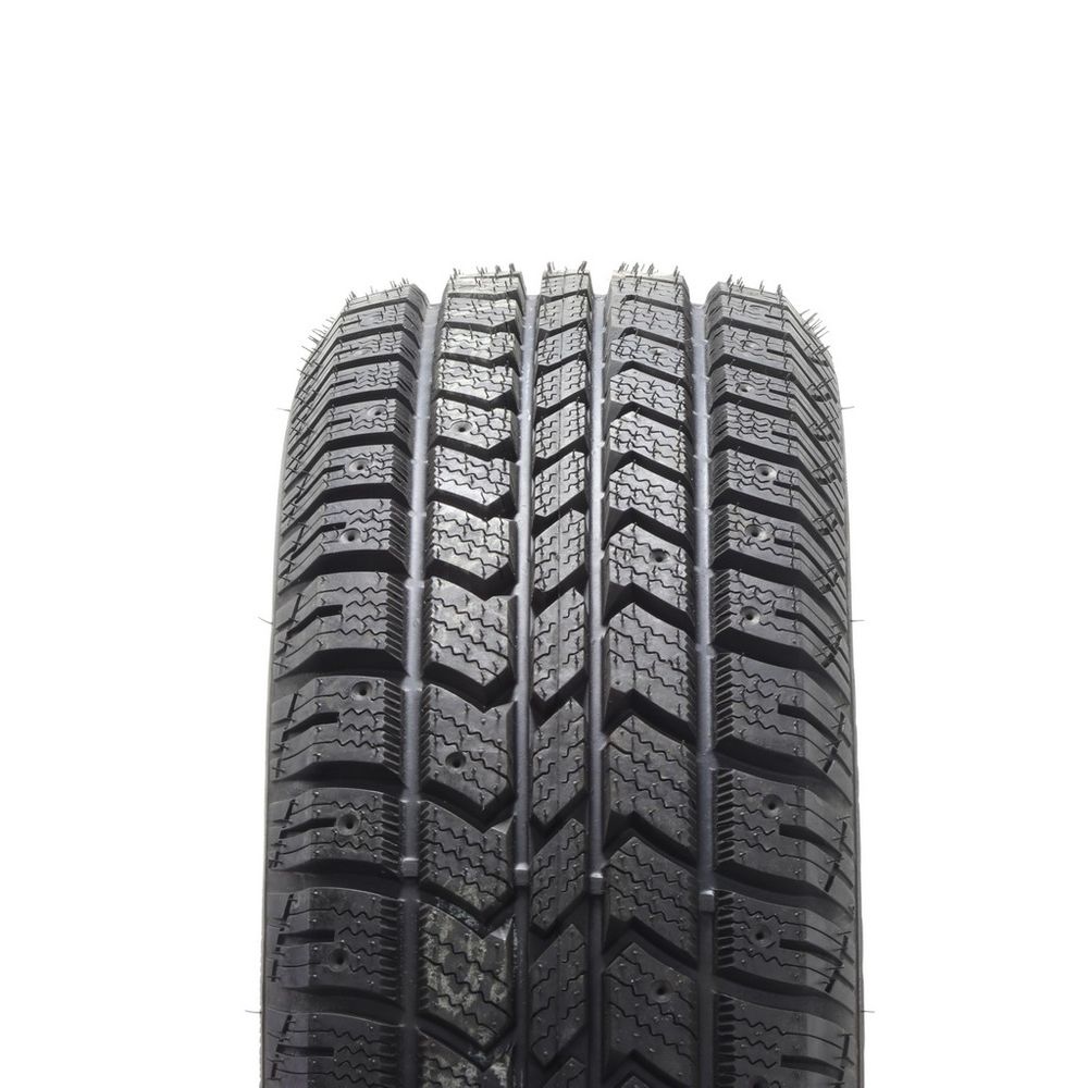 Set of (2) New 225/70R16 Arctic Claw Winter XSI 103S 14.5/32 Utires