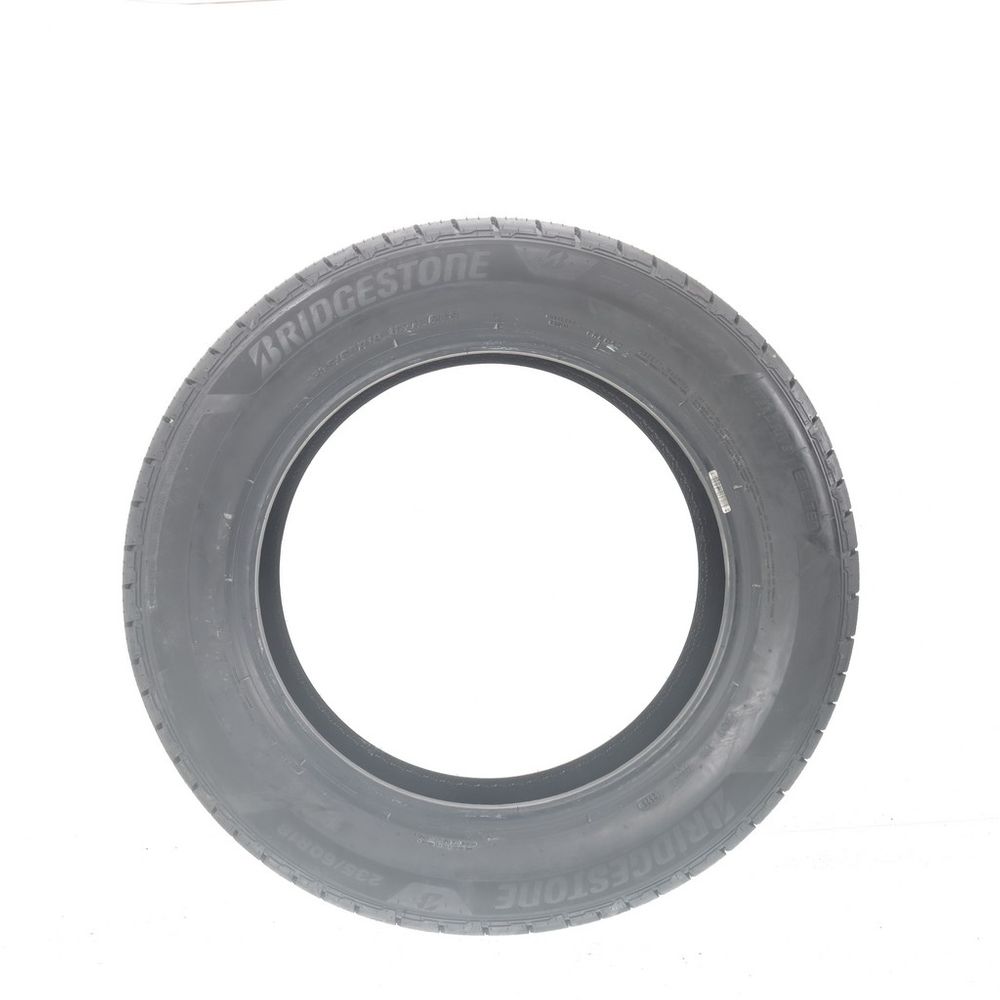New 235/60R18 Bridgestone Turanza EverDrive ENLITEN 107H - Image 3