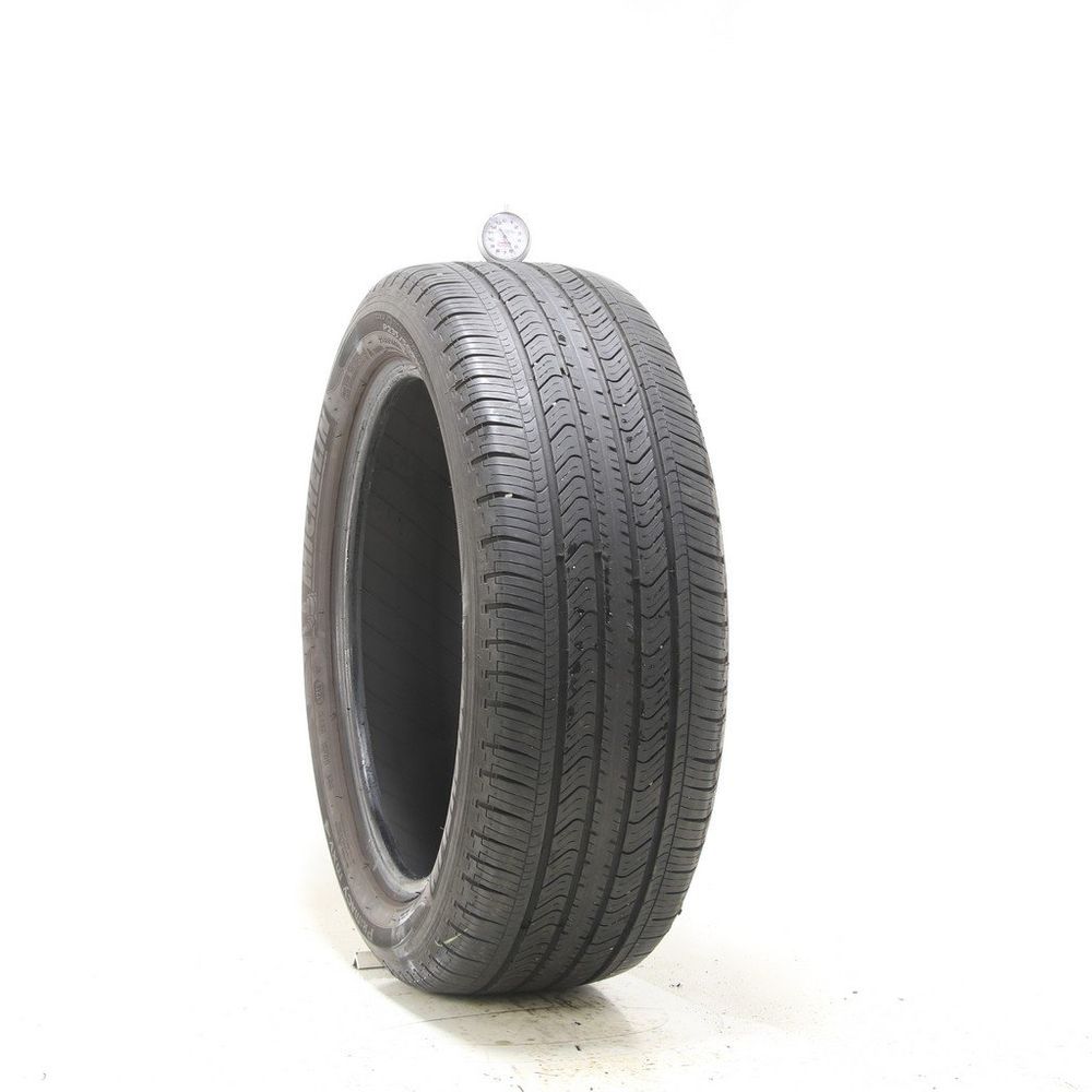Set of (2) Used 235/50R19 Michelin Primacy MXV4 99V - 5.5/32 - Image 1