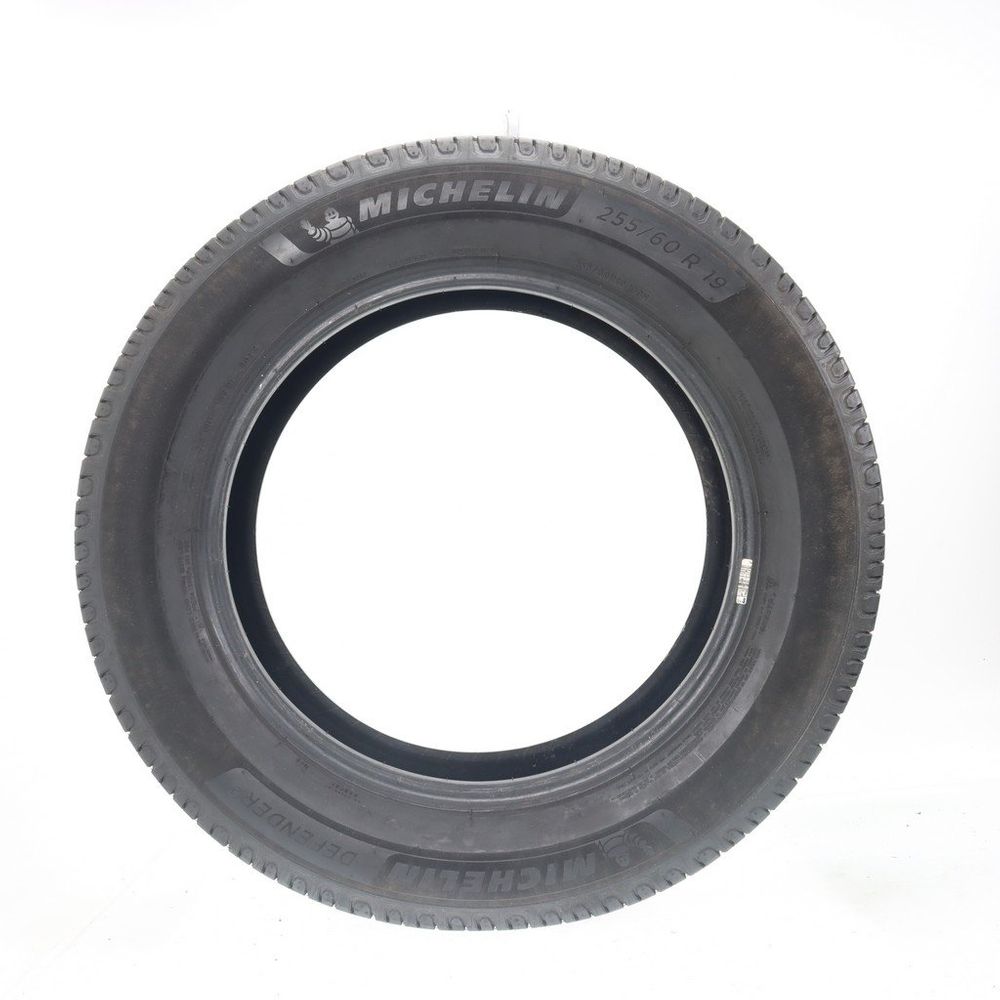 Set of (2) Used 255/60R19 Michelin Defender 2 109H - 8.5-9.5/32 - Image 3