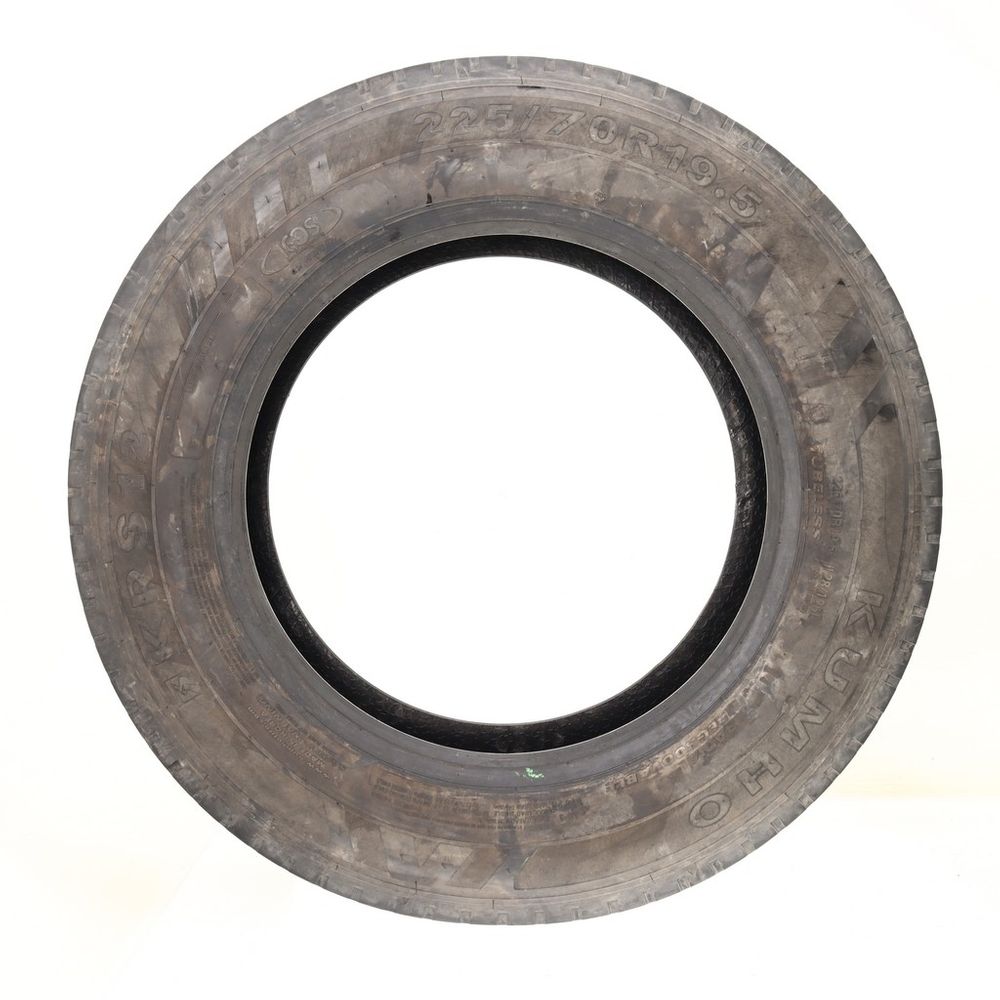 Used 225/70R19.5 Kumho KRS12 128/126L - 15/32 - Image 3