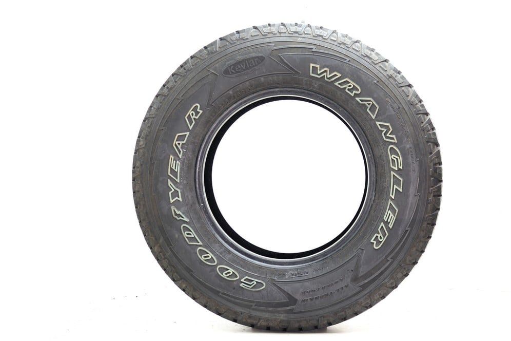 Set of (2) Used 245/75R16 Goodyear Wrangler All-Terrain Adventure Kevlar 111T - 7.5-9/32 - Image 3