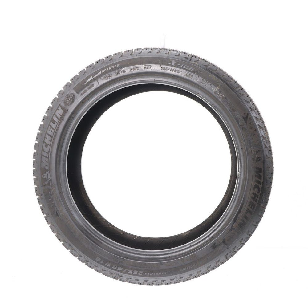 Set of (2) Used 235/45R18 Michelin X-Ice Xi3 98H - 9/32 - Image 3