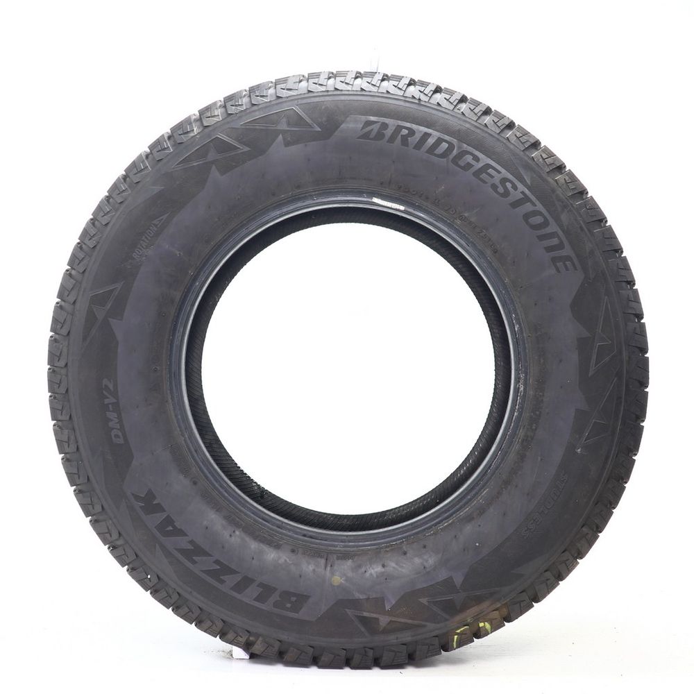 Set of (2) Used 265/70R17 Bridgestone Blizzak DM-V2 115R - 9-9.5/32 - Image 3