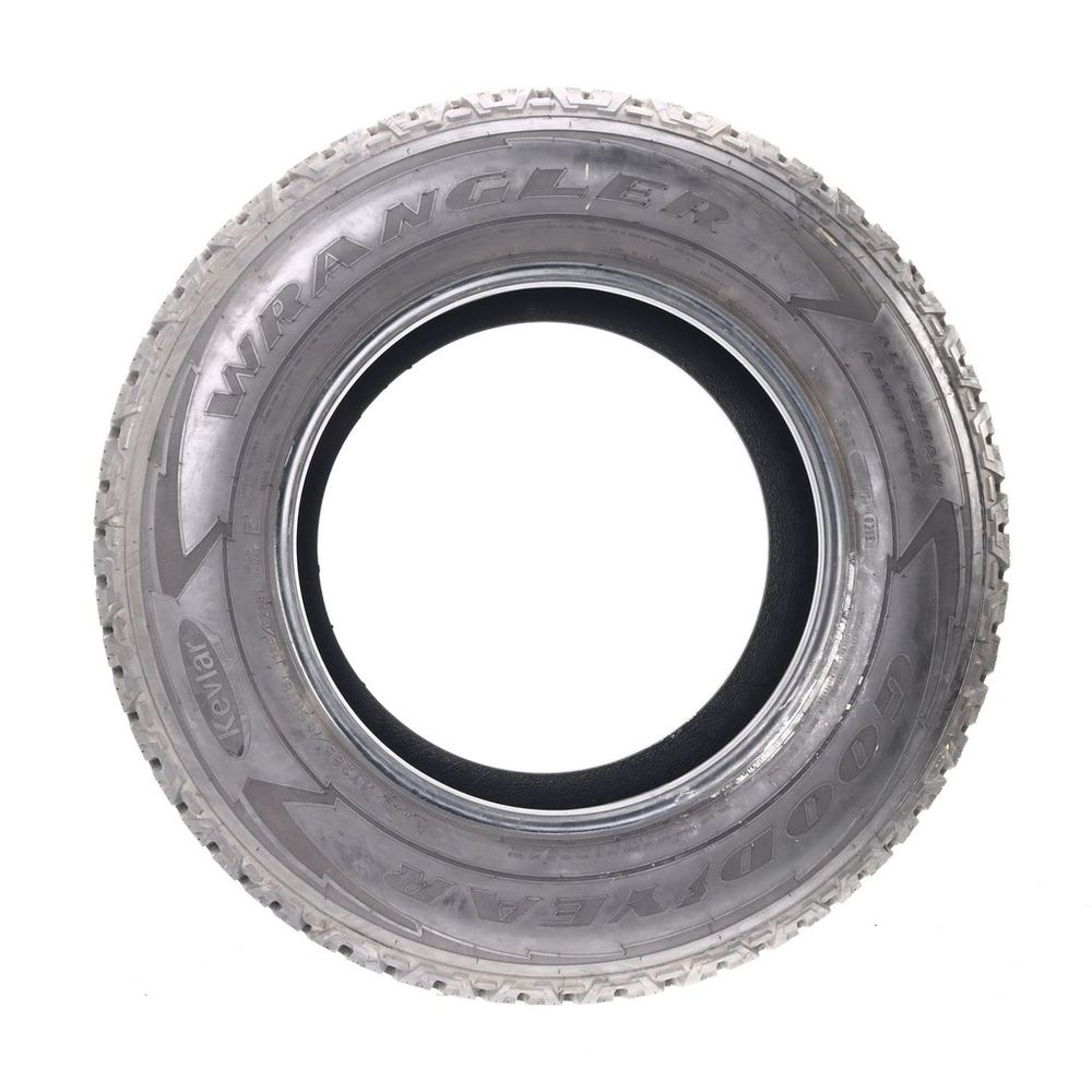 Used LT 285/65R18 Goodyear Wrangler All-Terrain Adventure Kevlar 125/122R E - 15/32 - Image 3