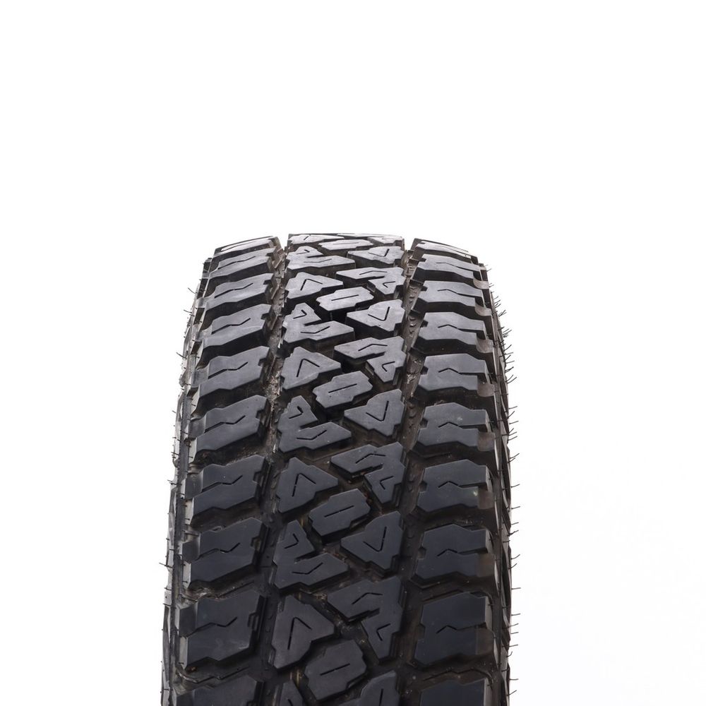 Set of (2) Used LT 235/75R15 Kumho Road Venture MT51 110/107Q D - 17.5 - Image 5