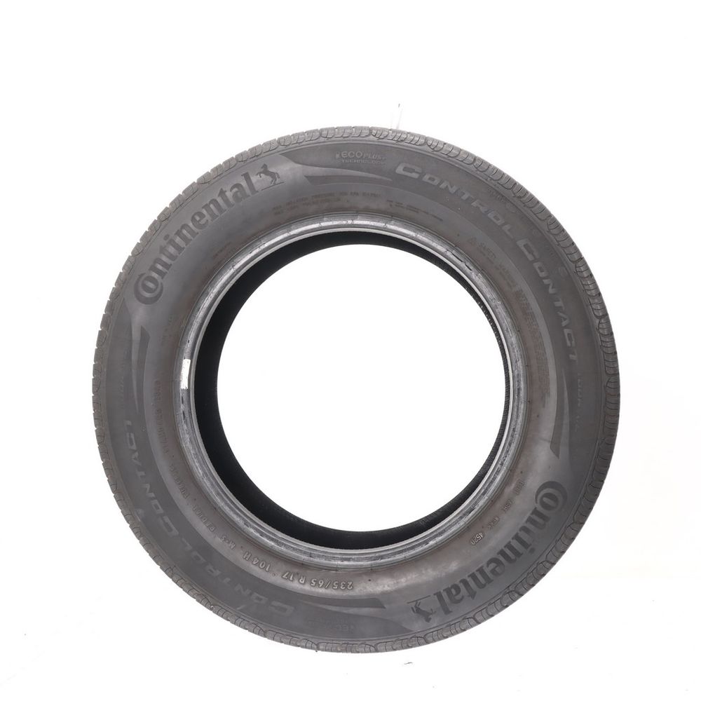 Set of (2) Used 235/65R17 Continental ControlContact Tour A/S Plus 104H - 6.5-7/32 - Image 3