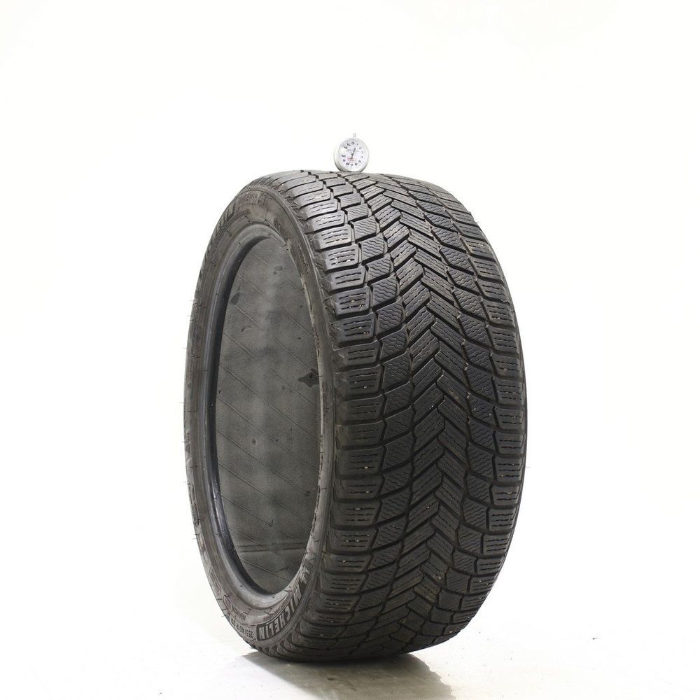 Set of (2) Used 255/40R20 Michelin X-Ice Snow 101H - 7.5-8.5/32 - Image 1