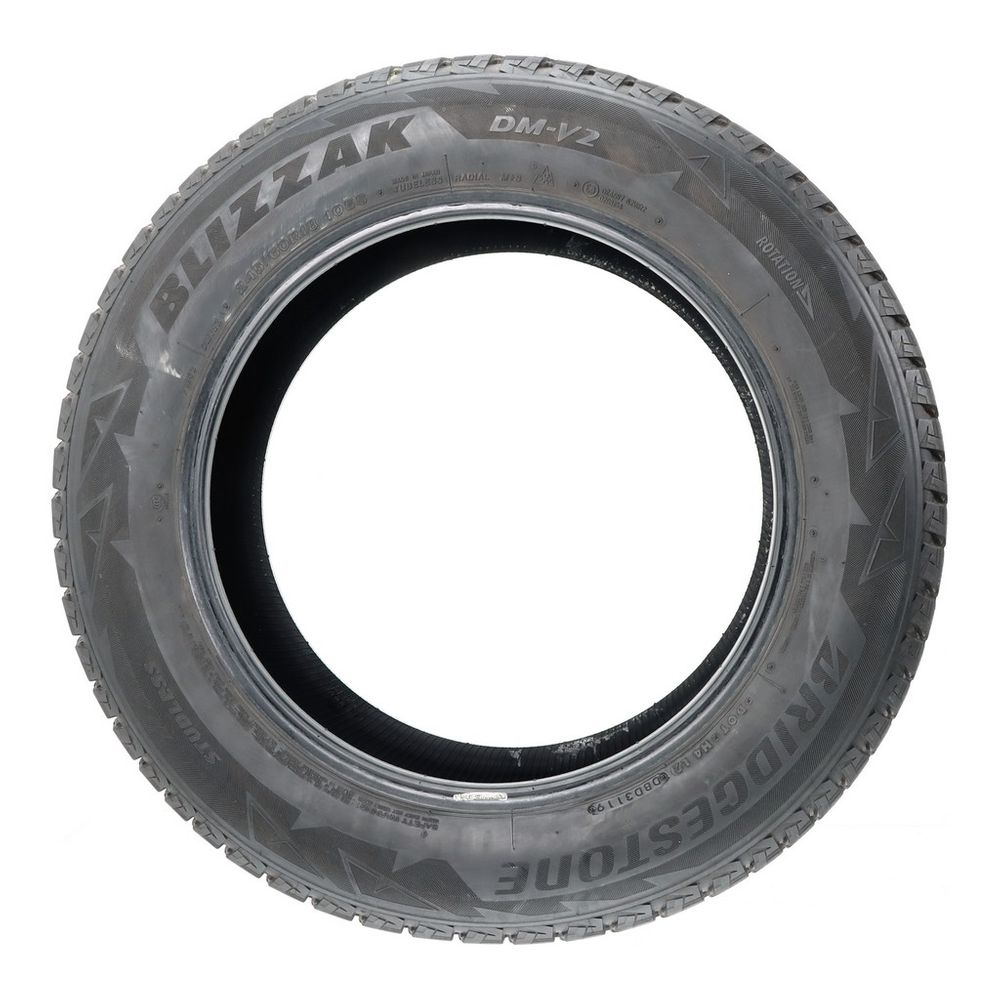 Set of (2) Used 245/60R18 Bridgestone Blizzak DM-V2 105S - 8.5-10/32 - Image 3