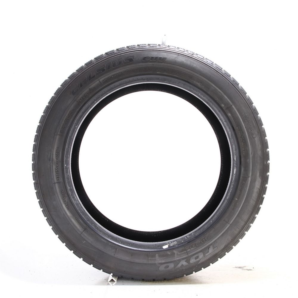 Used 235/55R19 Toyo Celsius CUV 105V - 7.5/32 - Image 3