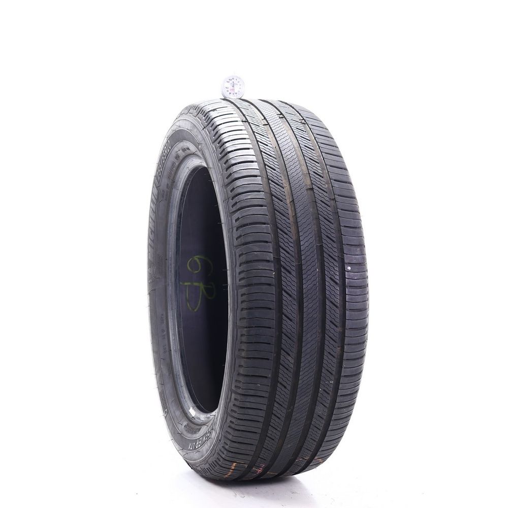 Set of (2) Used 255/55R20 Michelin Premier LTX 110H - 6.5-8/32 - Image 1