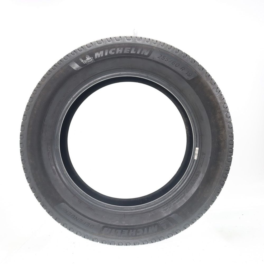 Used 255/60R19 Michelin Defender 2 109H - 8.5/32 - Image 3