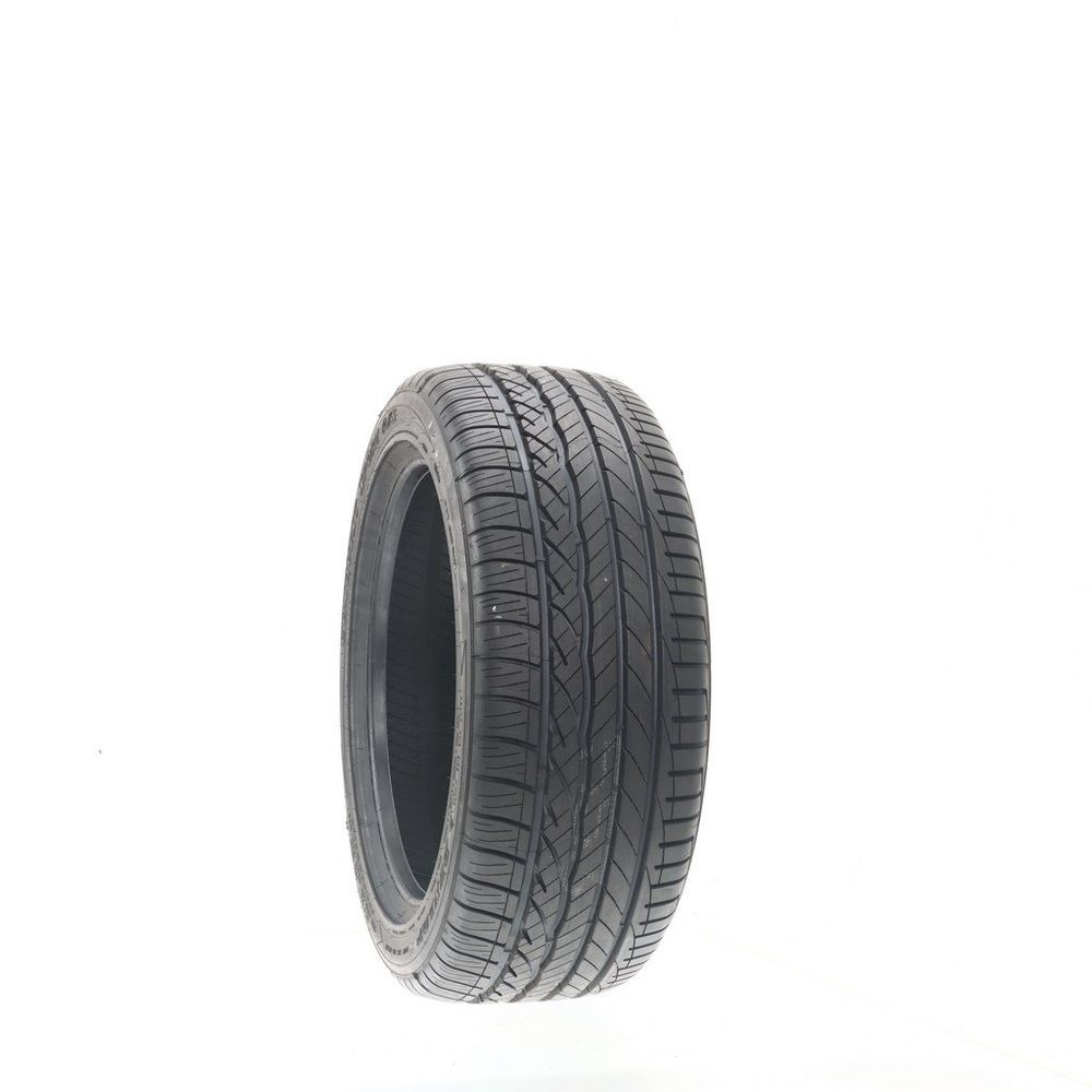New 235/45R17 Dunlop Conquest sport A/S 94W - Image 1