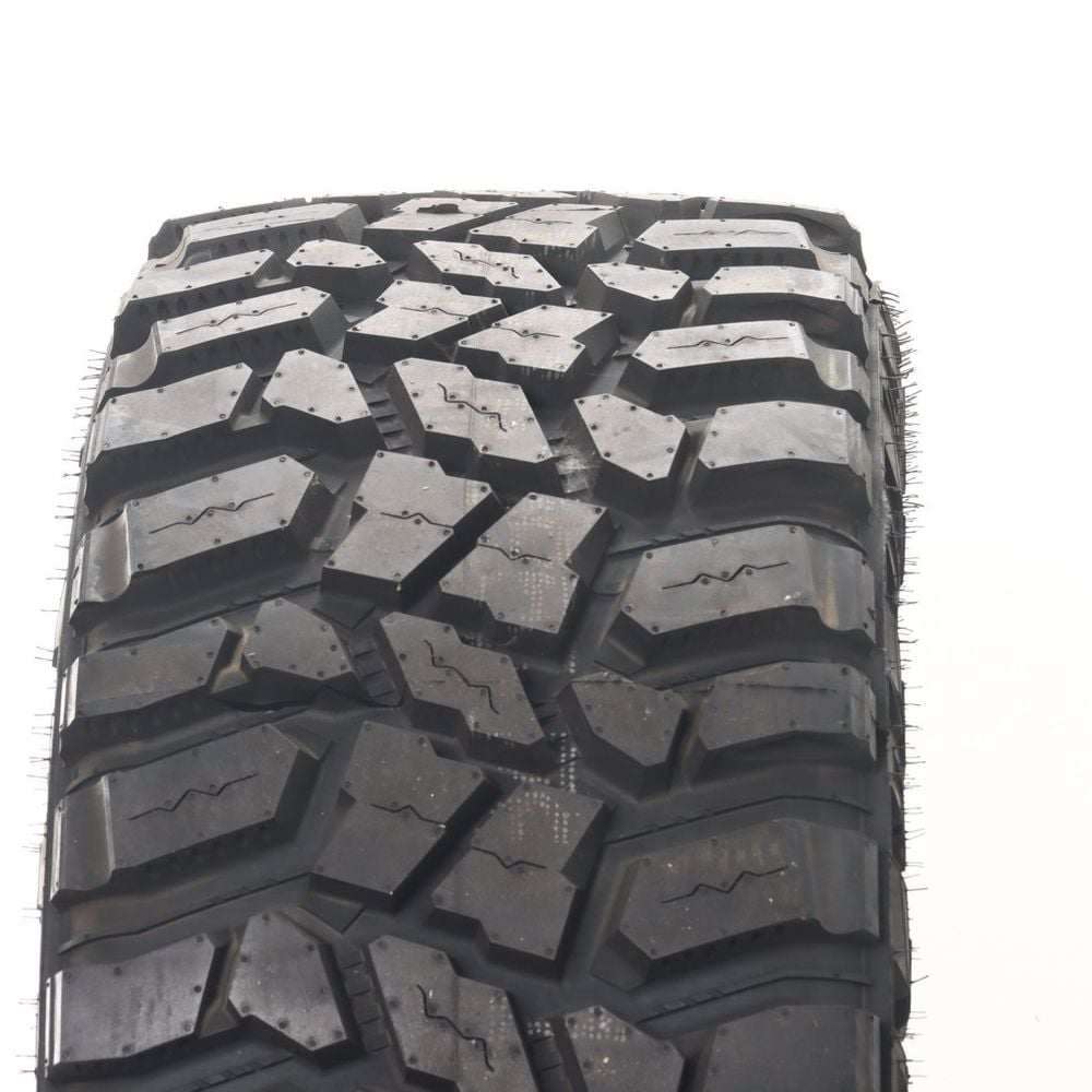 New LT 37X13.5R17 Cooper Discoverer STT Pro 121Q E - Image 2