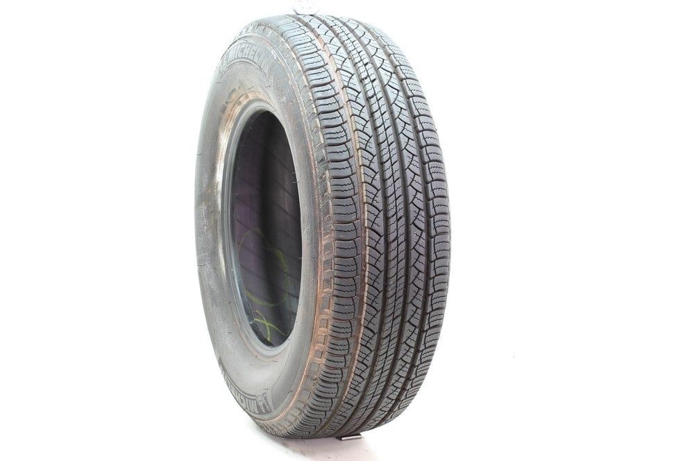Used 235/70R16 Michelin Latitude Tour 104T - 11/32 - Image 1
