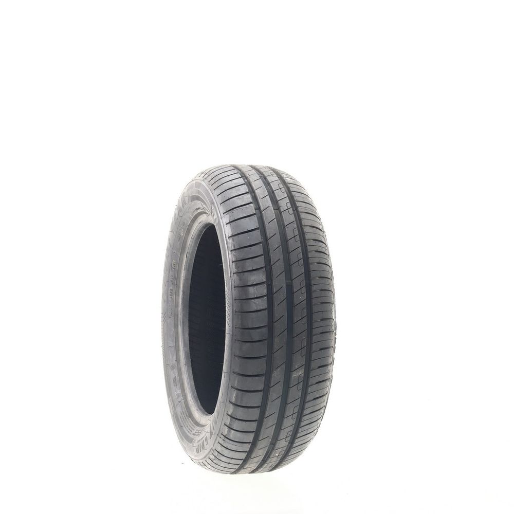 Set of (2) New 195/60R15 Goodyear EfficientGrip Performance 88V - Image 1