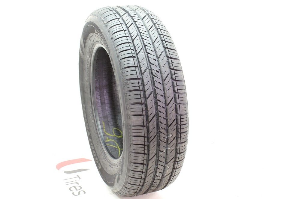 Driven Once 235/65R17 Goodyear Assurance Fuel Max 103H - 10.5/32 - Image 1